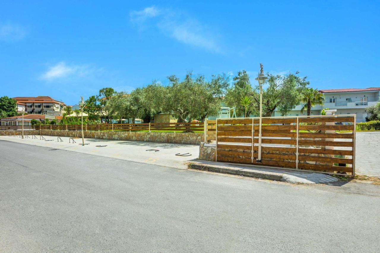 חניוטי Nikiforos Village מראה חיצוני תמונה